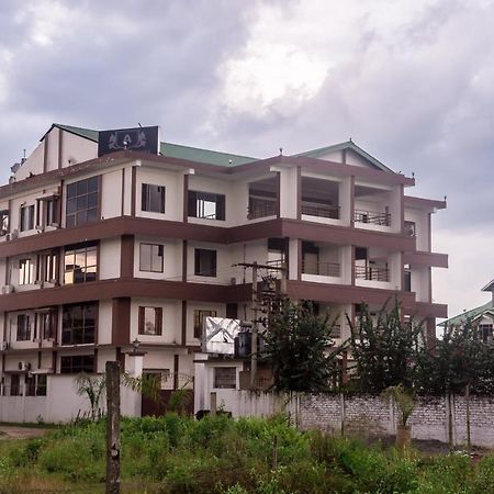 Hotel Aatreyee Dibrugarh Exteriér fotografie