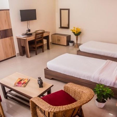 Hotel Aatreyee Dibrugarh Exteriér fotografie