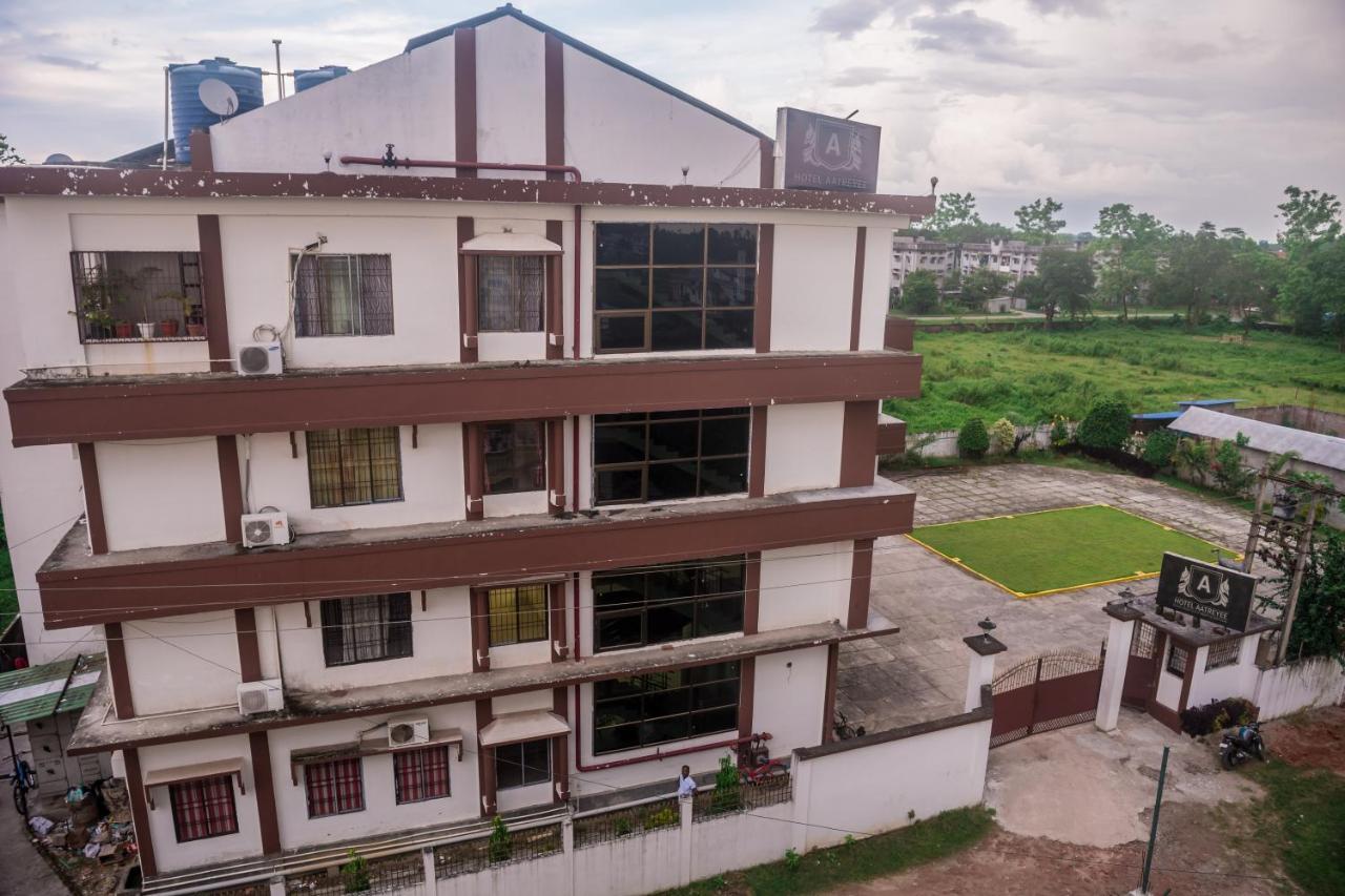 Hotel Aatreyee Dibrugarh Exteriér fotografie