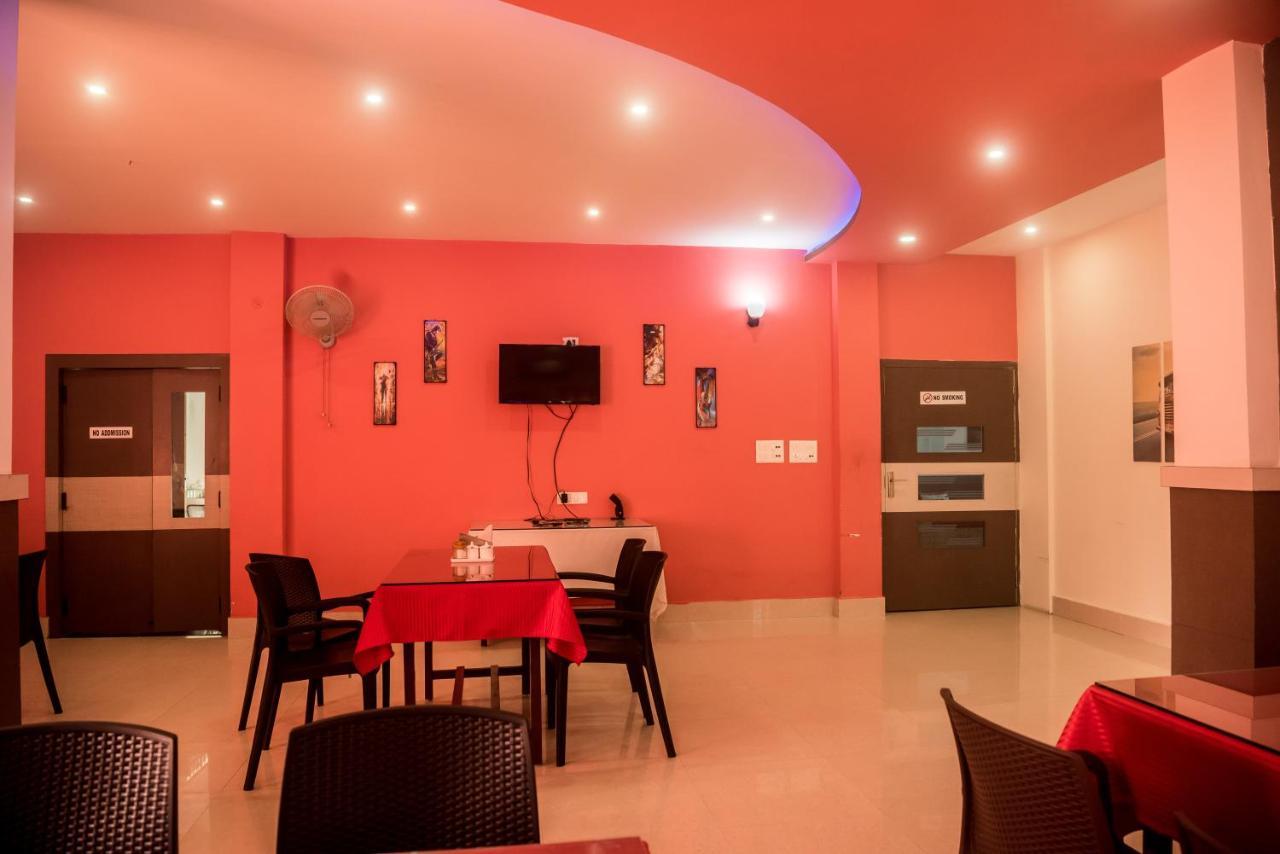 Hotel Aatreyee Dibrugarh Exteriér fotografie