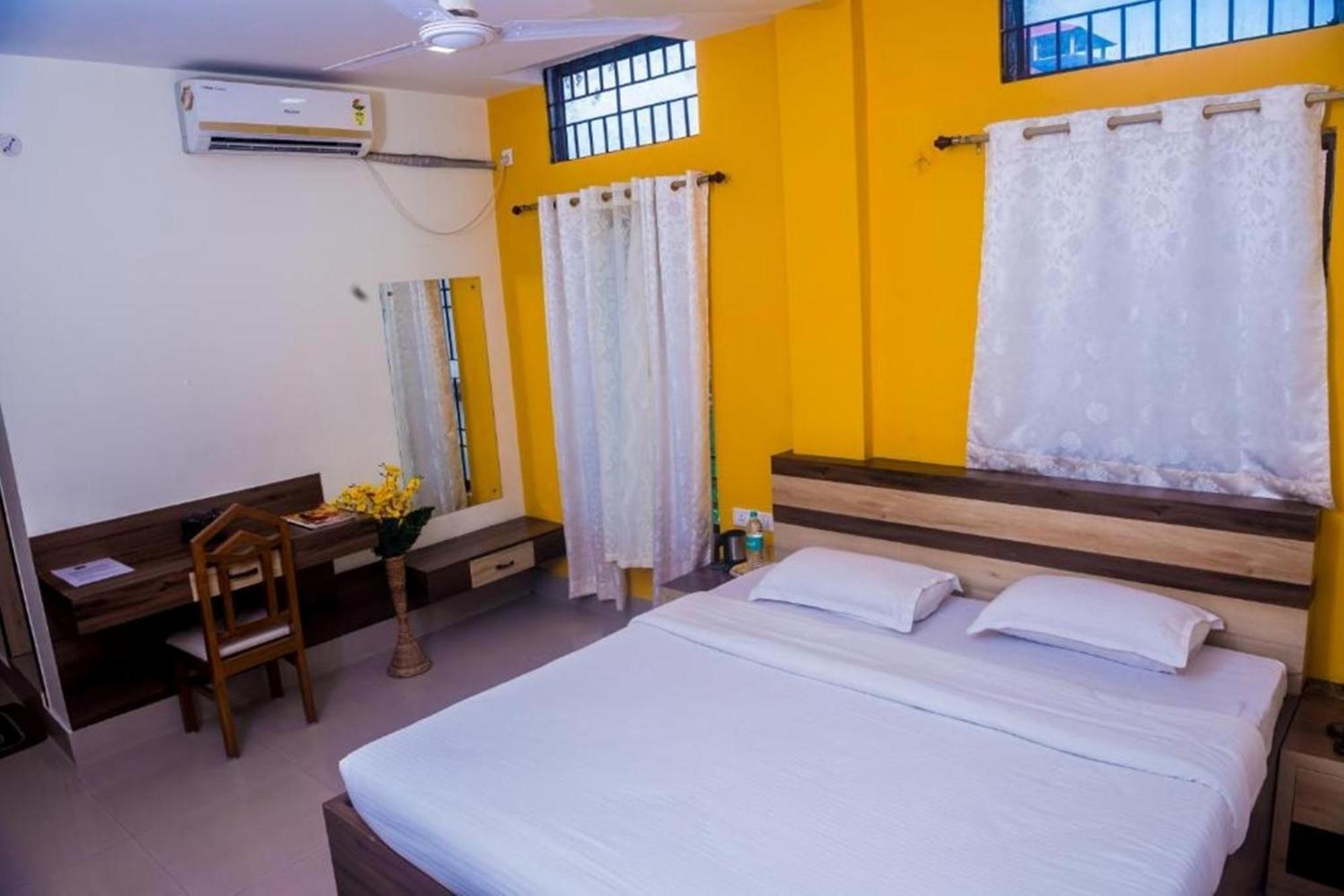 Hotel Aatreyee Dibrugarh Exteriér fotografie